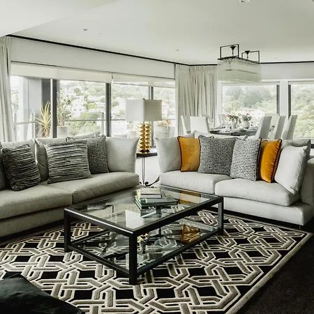 The Residence Suite At Bolton Hotel